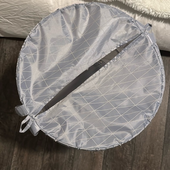 2 for $10!!!Foldable Laundry basket - Picture 2 of 5